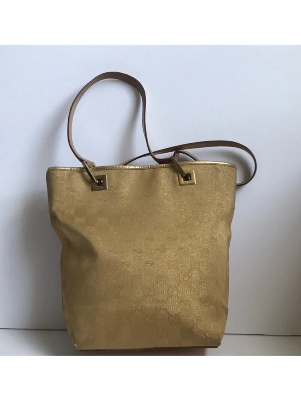 Pre-Love GUCCI Classic Beige Tote Bag - Neutral Everyday Shoulder Bag